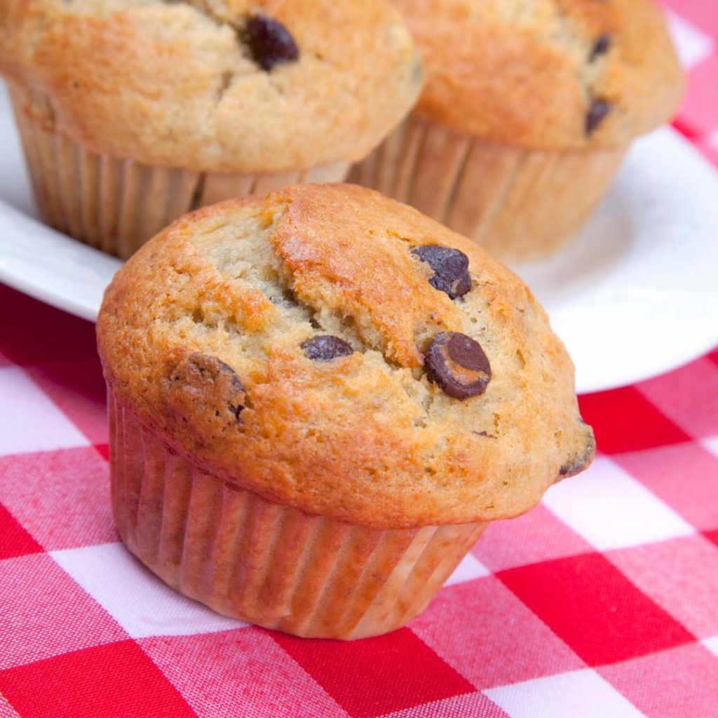 chocolate chip banana muffins